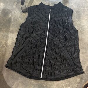 Black Quilted Sleeveless Zip Front Women's Top